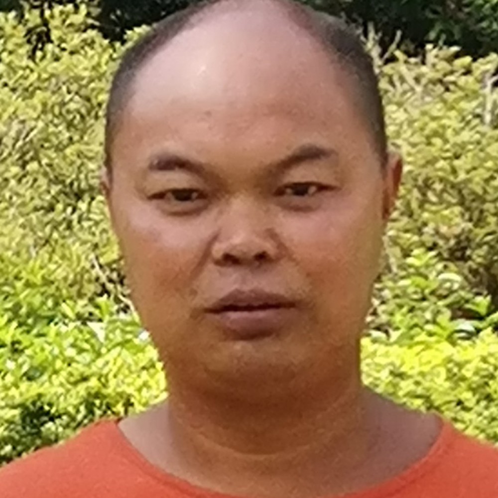 微笑的源的照片