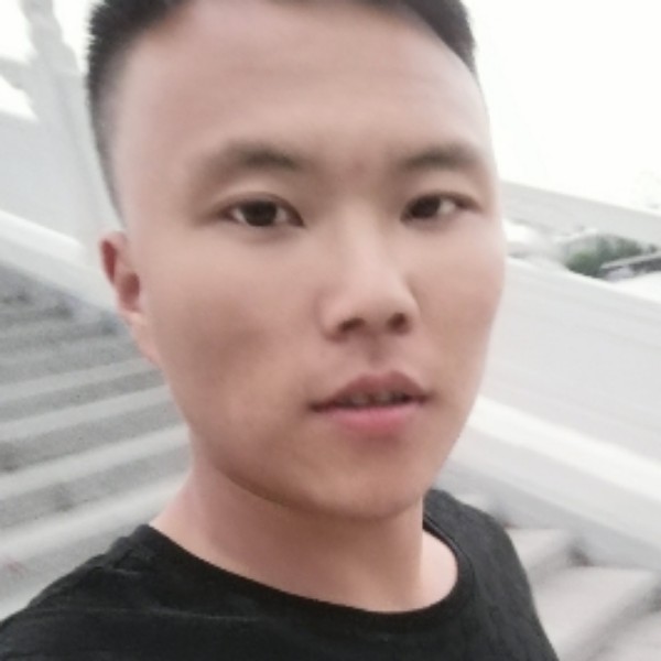 绿草邂逅美好的照片