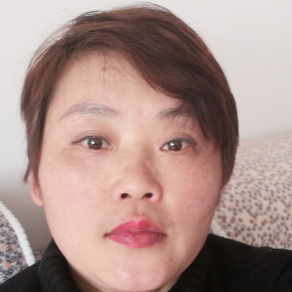勤劳滑板的照片