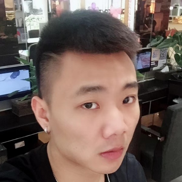 优雅男的照片
