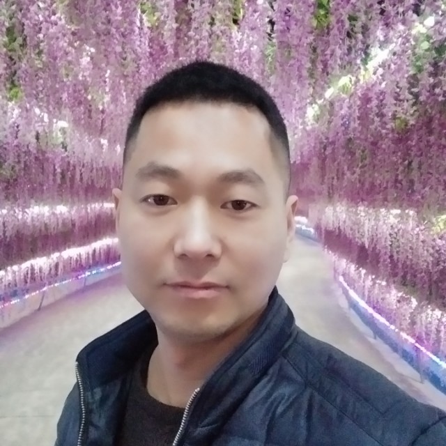 自信邂逅外套的照片