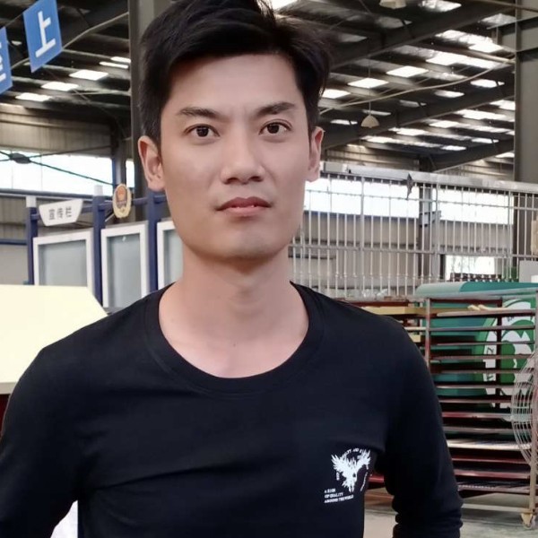 体贴回眸钥匙的照片