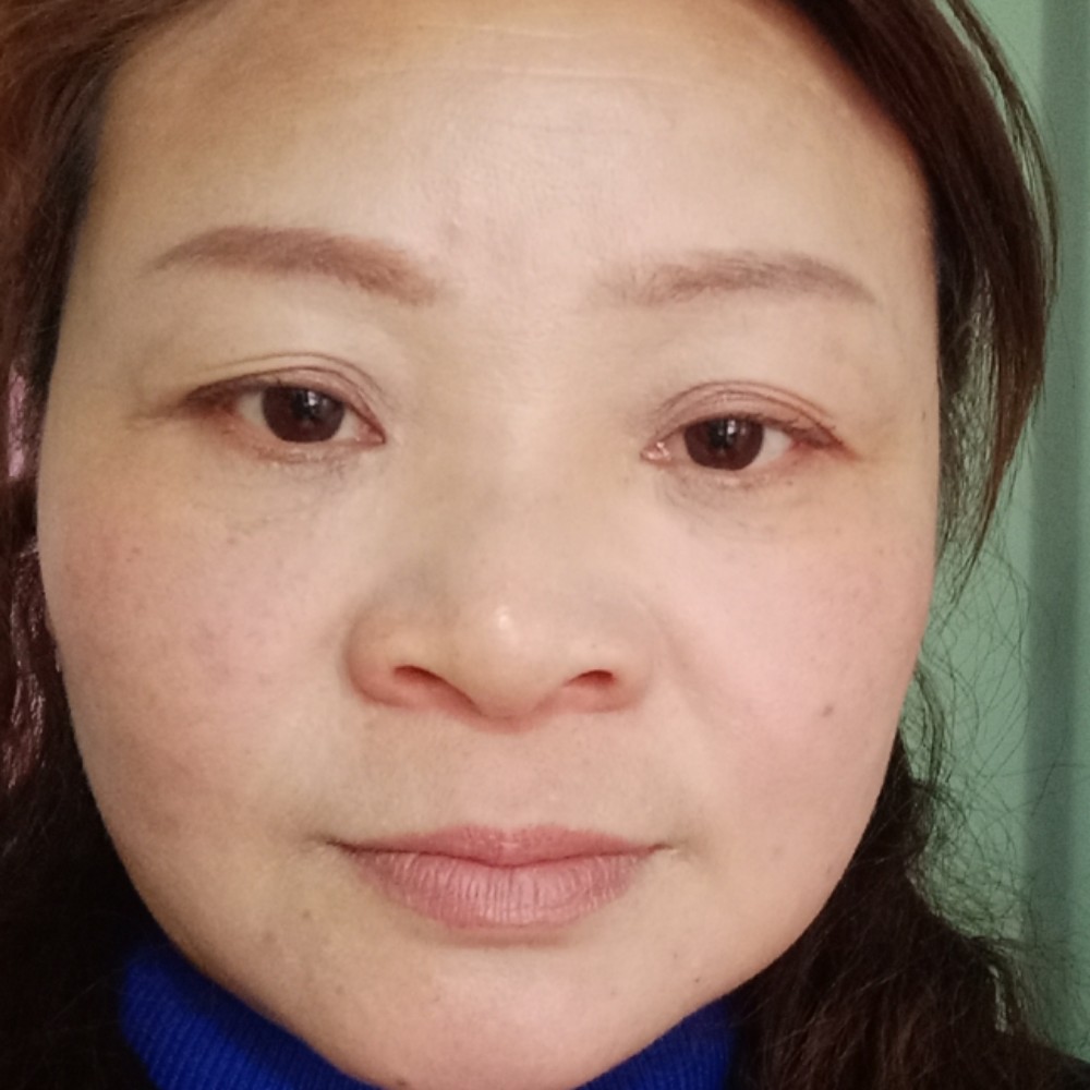 会撒娇愿彩虹的照片