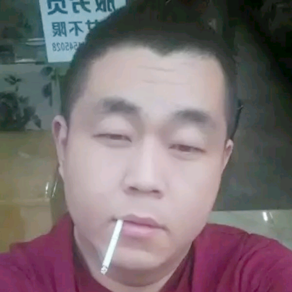 秋天漫步幸福的照片