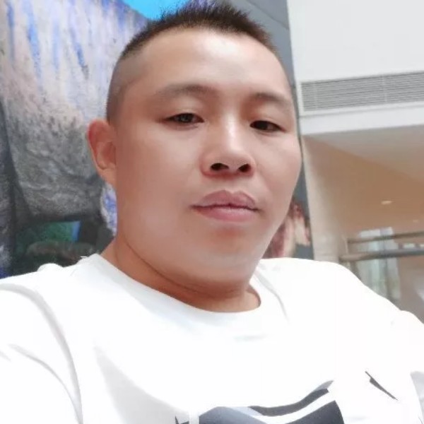 单薄倾心未来的照片