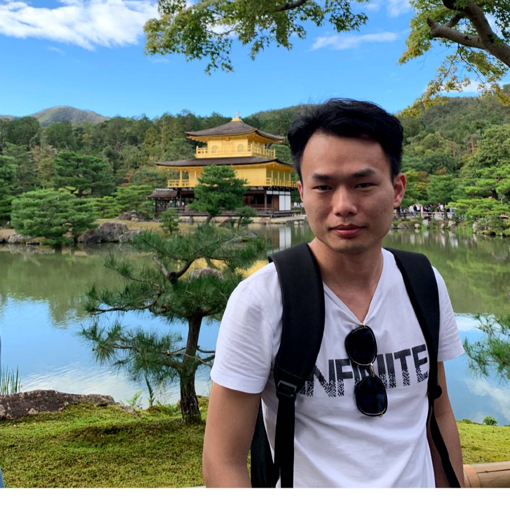 小懒虫相许兴奋的照片