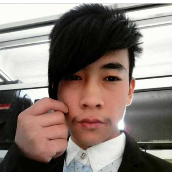 爱情是什么的照片