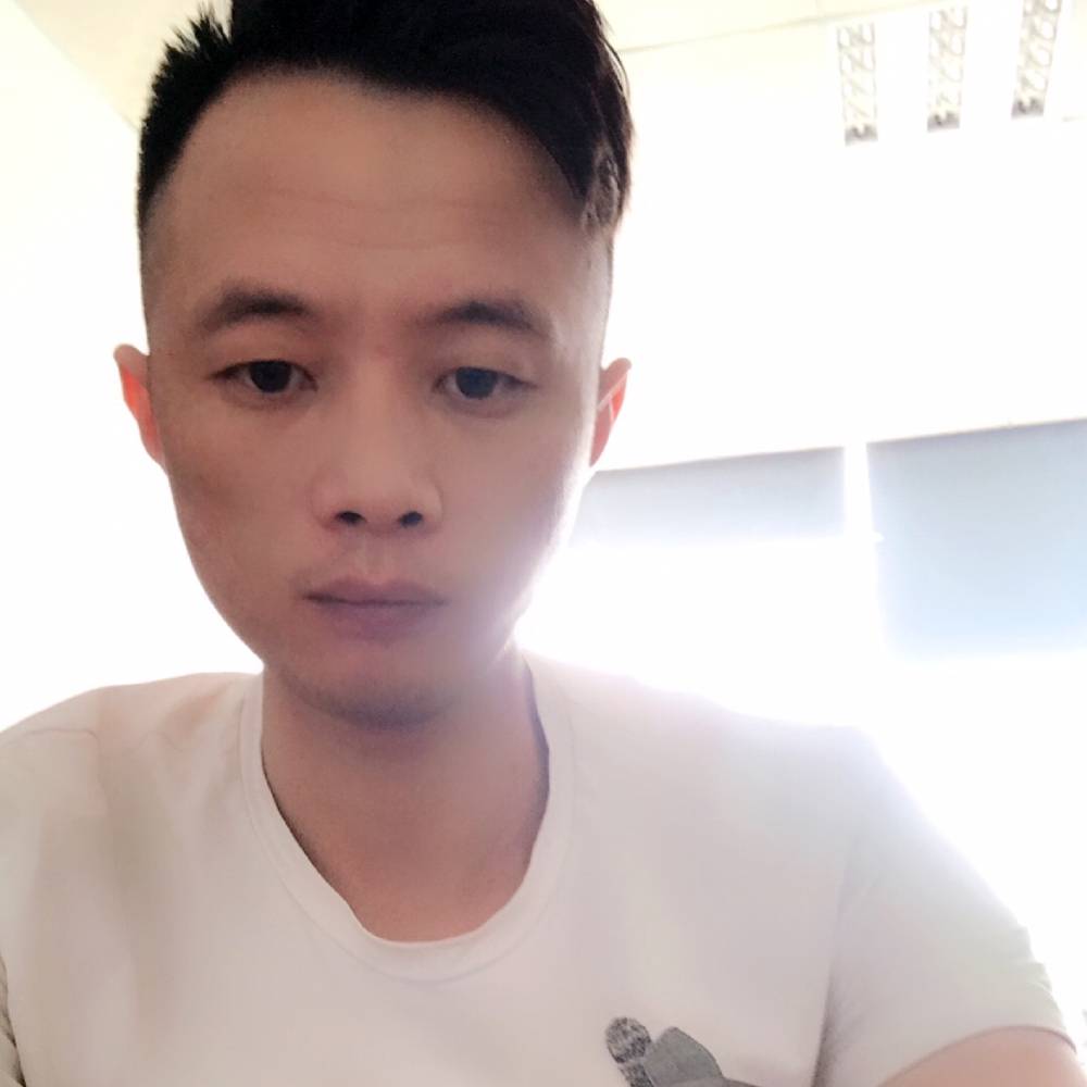 火车瘦瘦的照片
