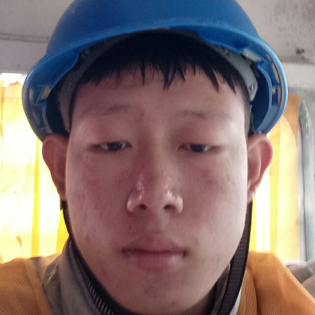 暖阳打彼年董建平的照片
