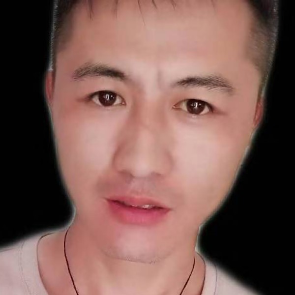 爱笑玫瑰马超的照片