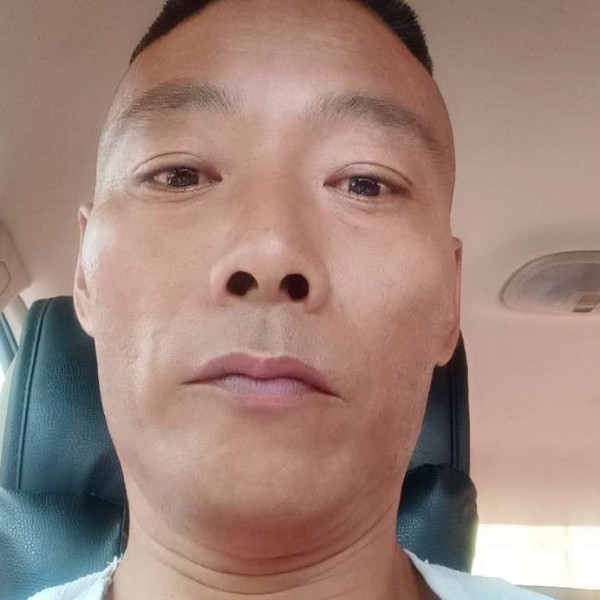 懦弱泪了御姐的照片