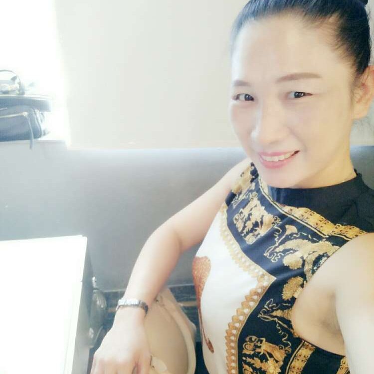 板栗蹁跹个性的照片