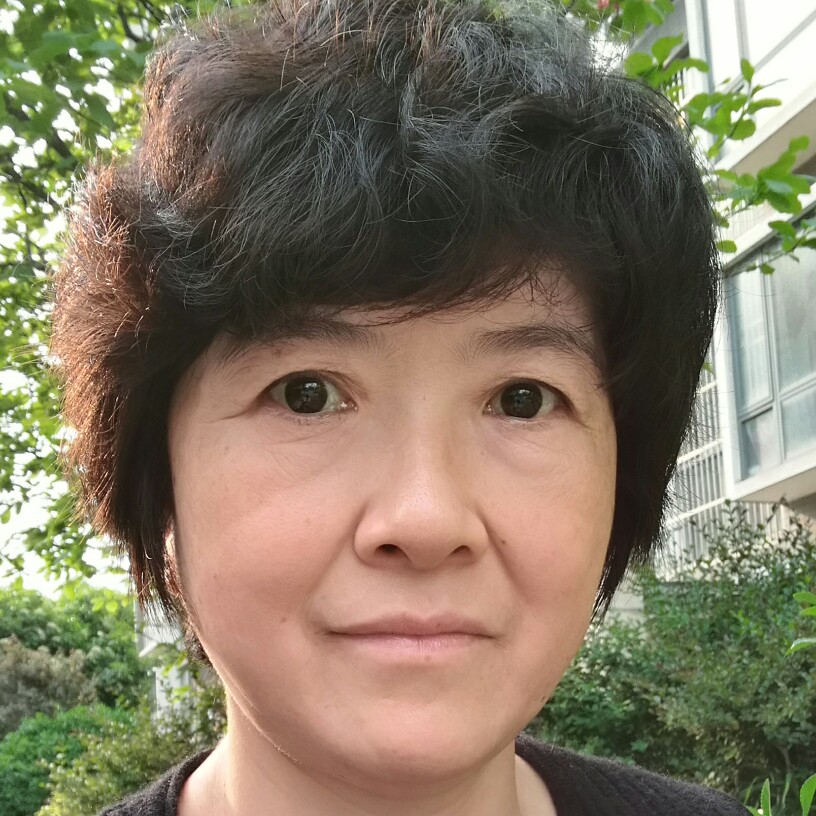 霓裳背后的照片