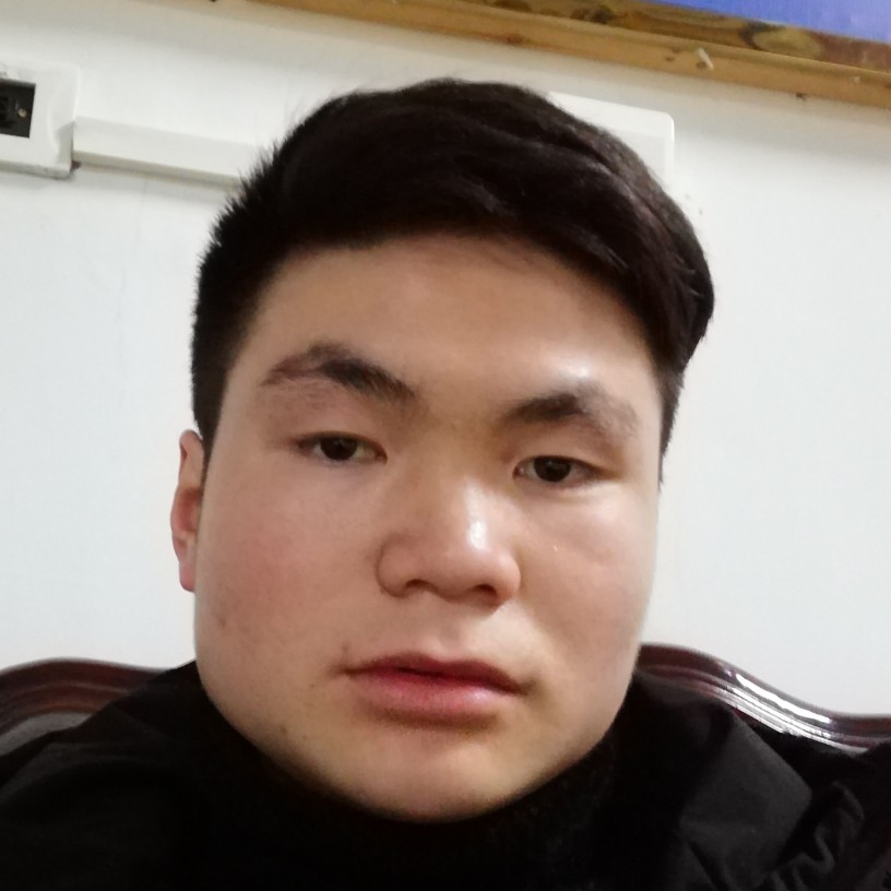 迷路浅吻唇彩的照片