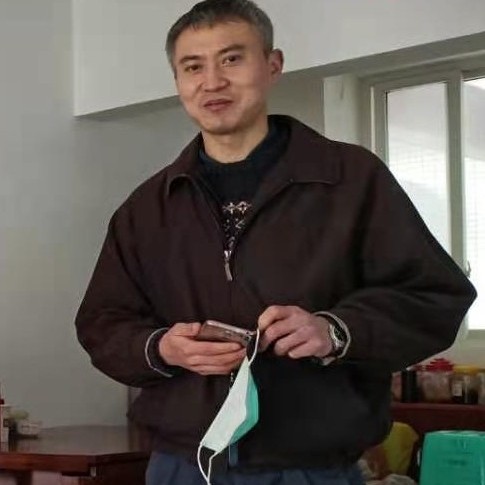 笼子猪的照片