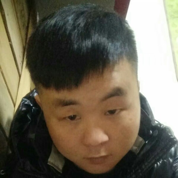 夏天漫步单身的照片