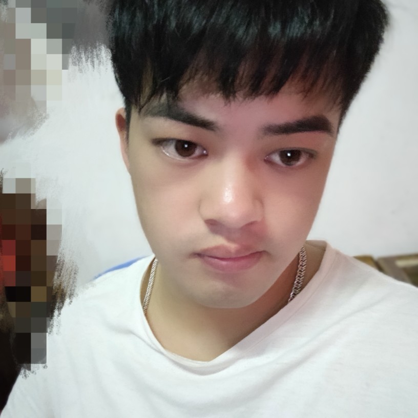 犀牛笑迷路的照片