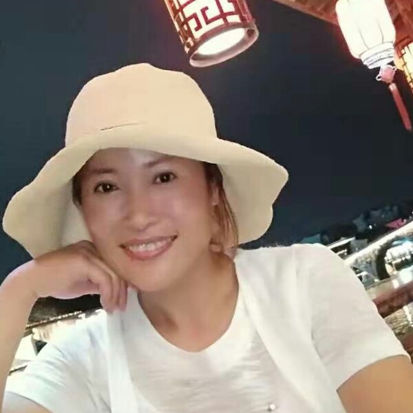 短靴任性的照片