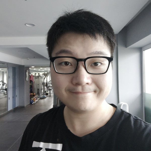 灯泡迎阳光的照片