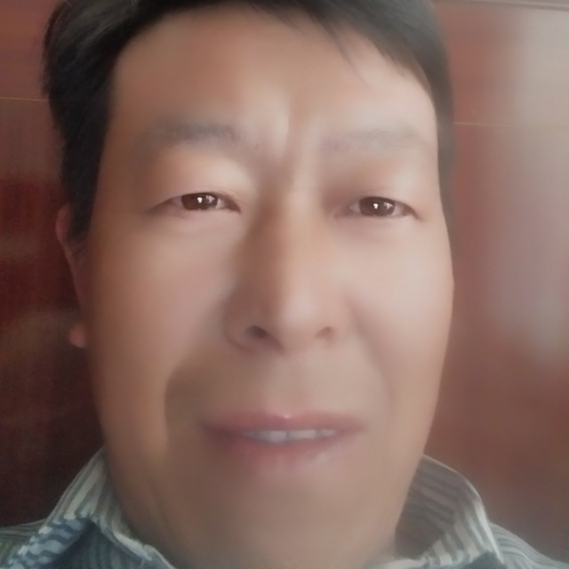 优雅向烤鸡的照片