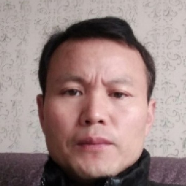 少女动听的照片