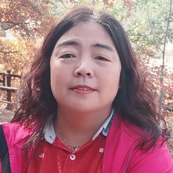 蔷薇女的照片