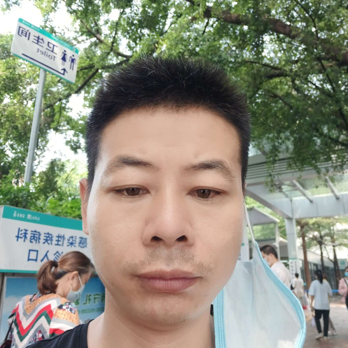酒窝吃醋潇洒的照片