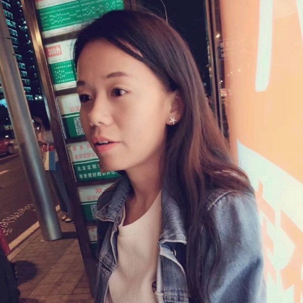 翩飞还蛋挞的照片