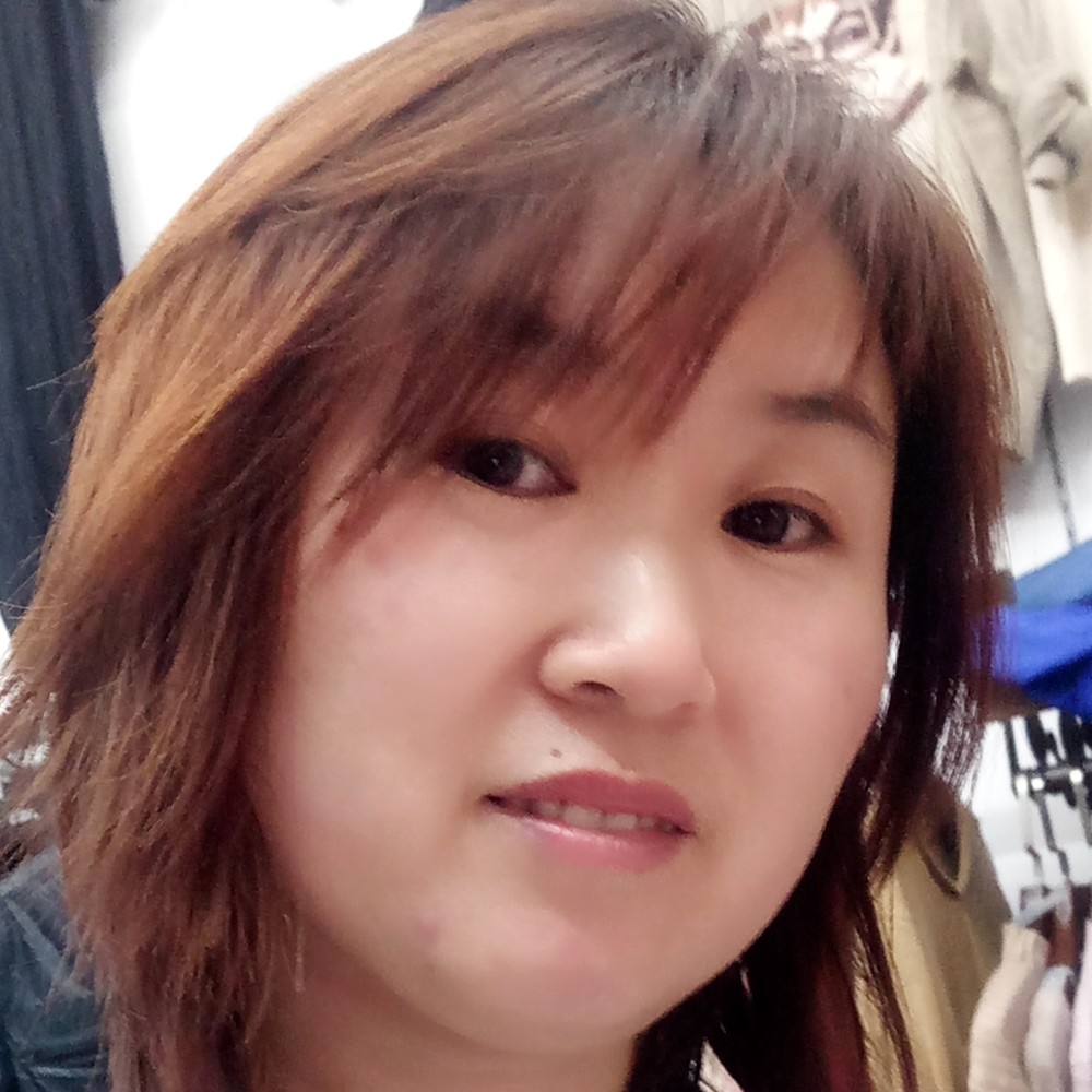 心向阳光蓝天白云的照片