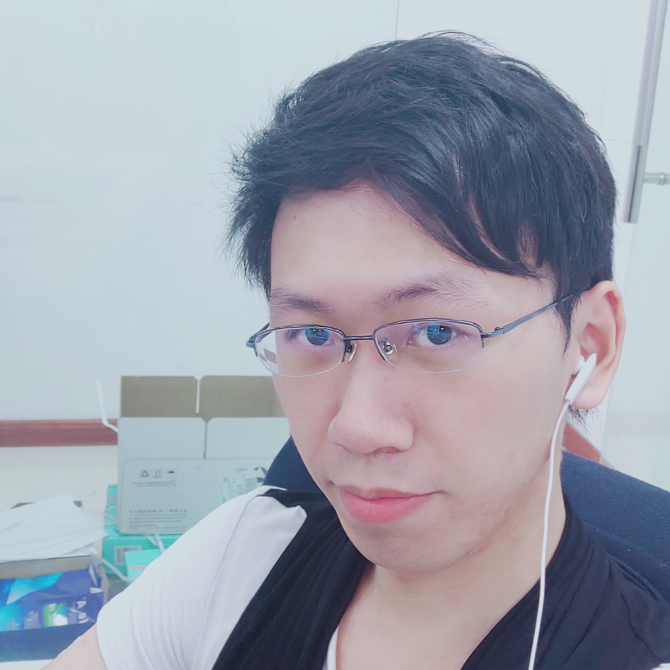 安祥镜子的照片