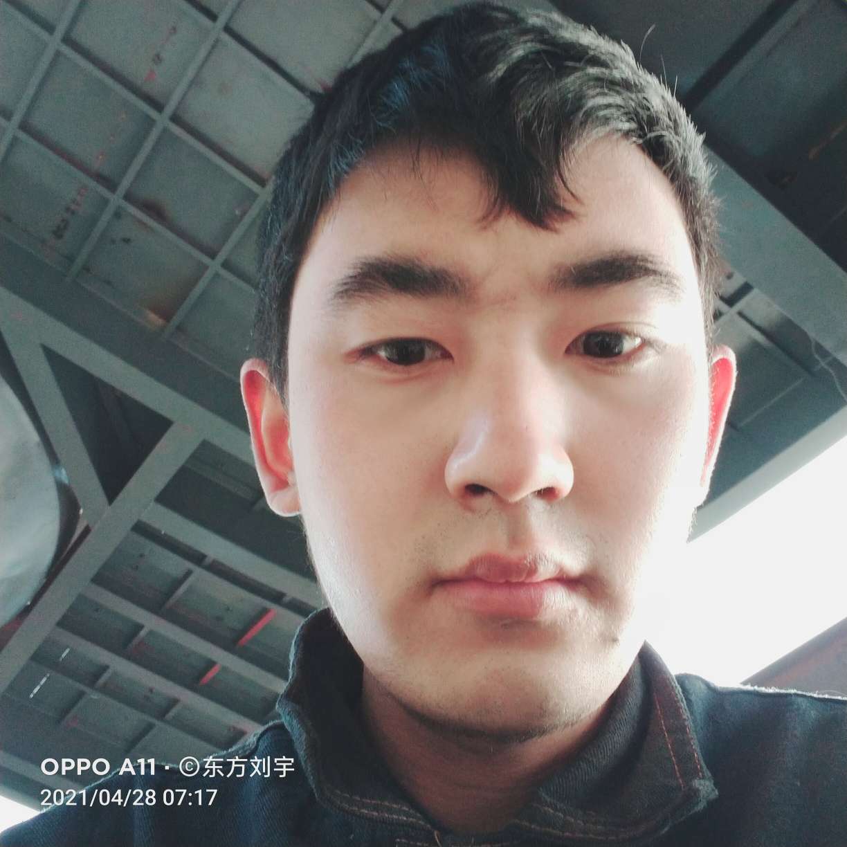 东方刘宇的照片