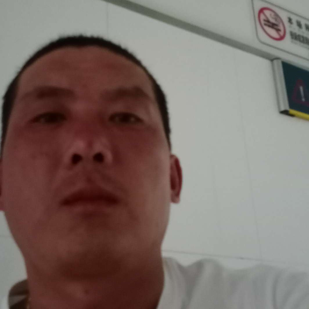 手链浅吻受伤的照片