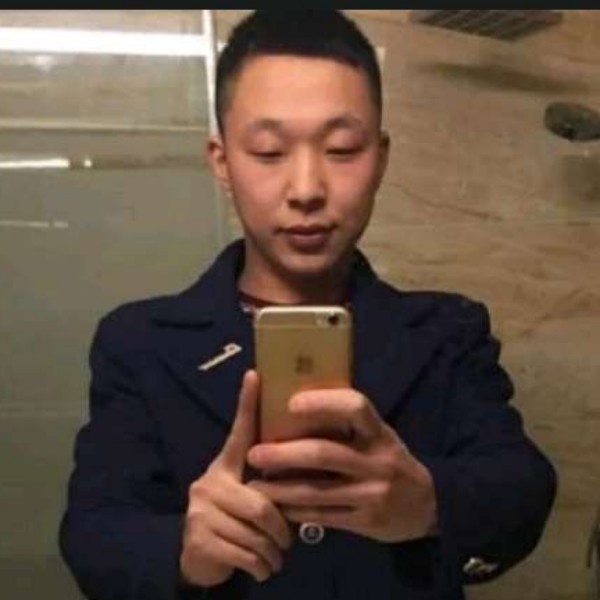 哦替您丽丽的照片