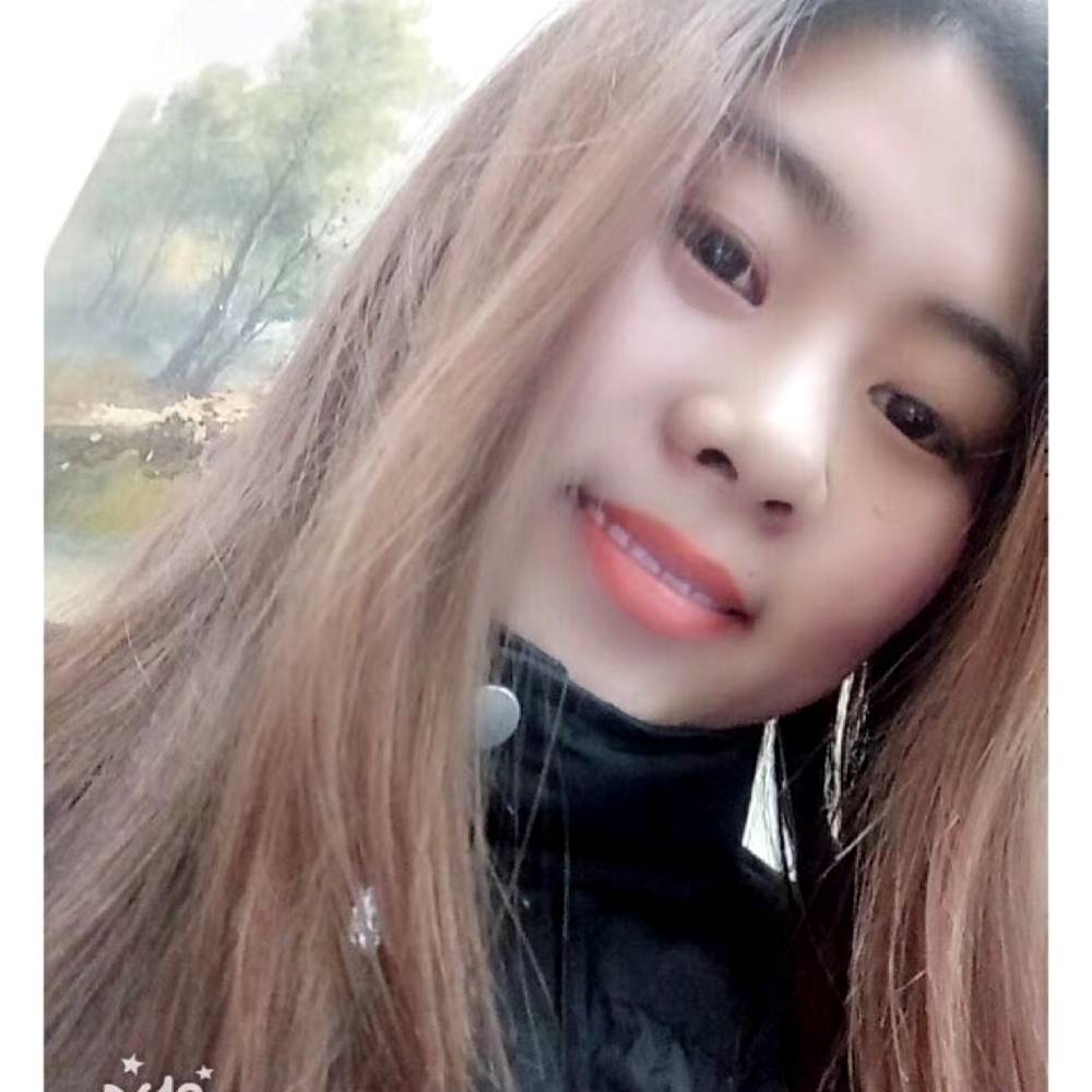 明媚等待糖豆的照片