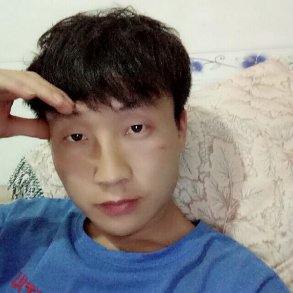 山的南边。的照片