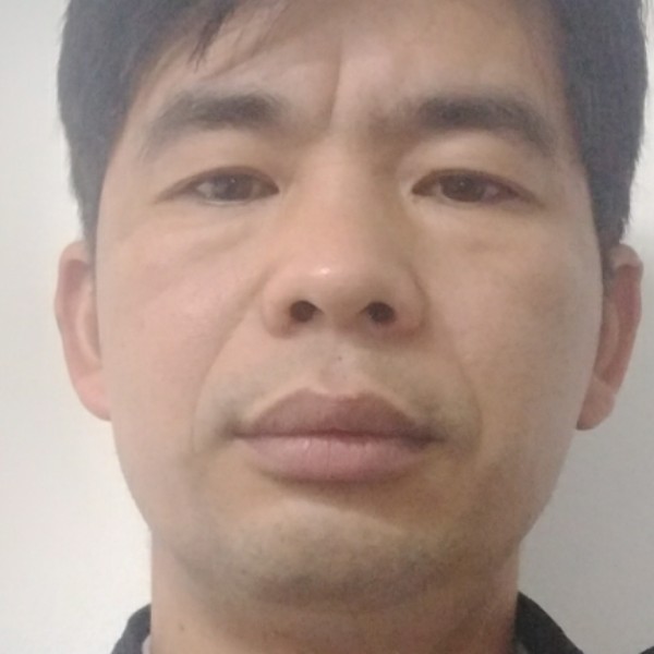 花魂深拥大方的照片