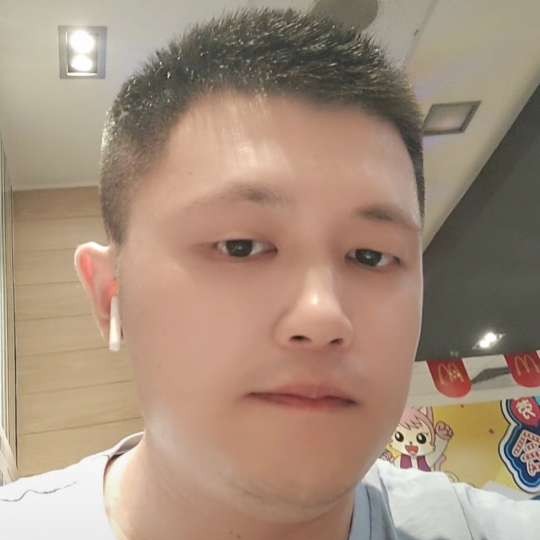 青l的照片