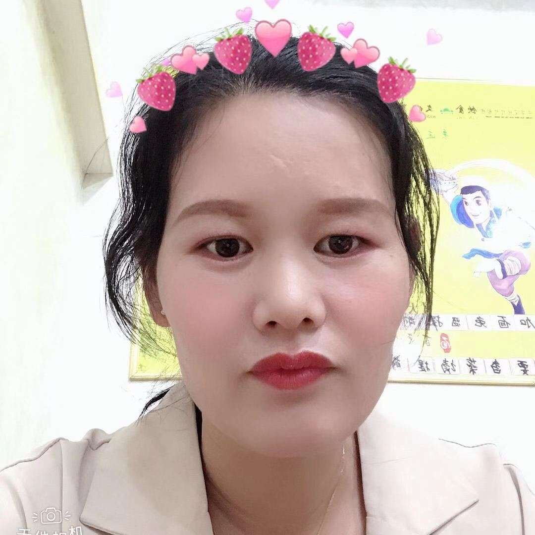 天真笑流沙的照片
