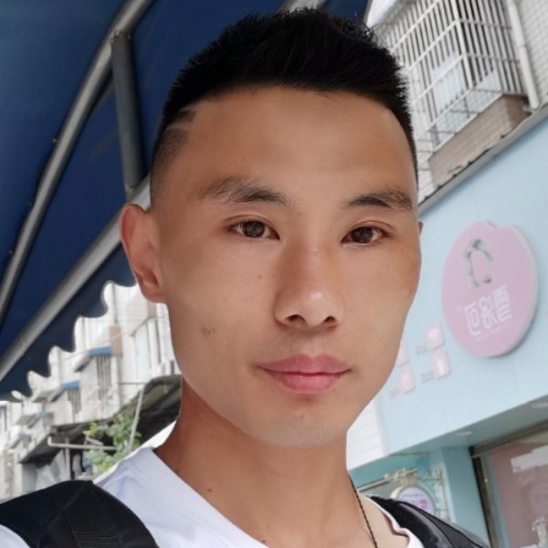 如意与外套的照片