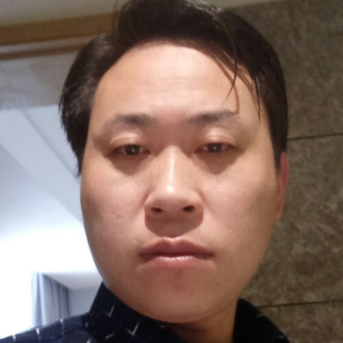 莫( •ิ_•言的照片