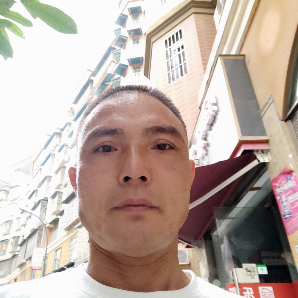 薯片动听一个人累的照片