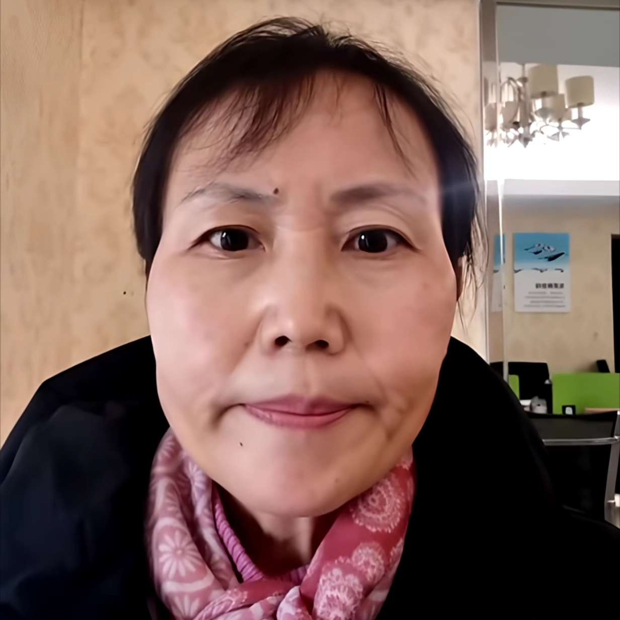 无声de湖面照片