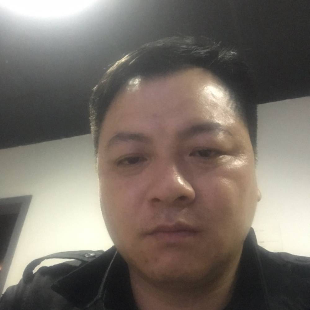 浅陌俊逸的照片