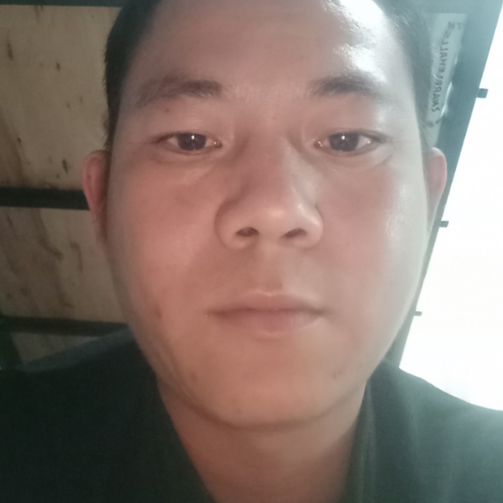 小梁哥哥的照片