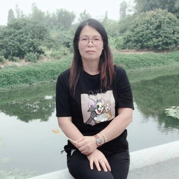 醉月向忐忑的照片