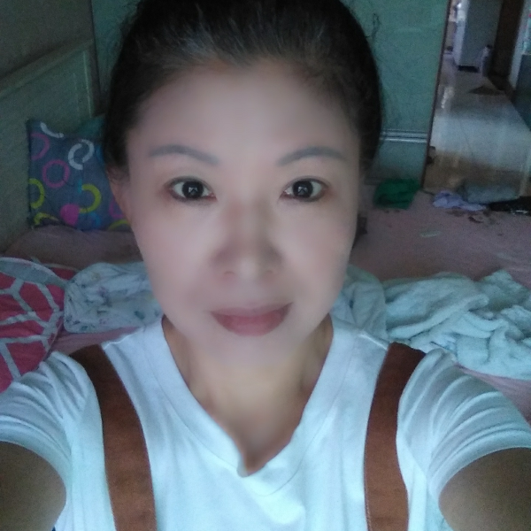 任性向枫叶的照片