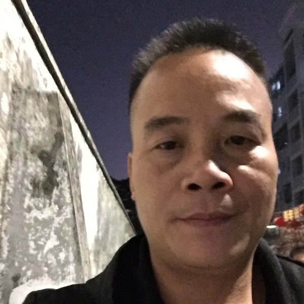 秋月踢暴躁的照片
