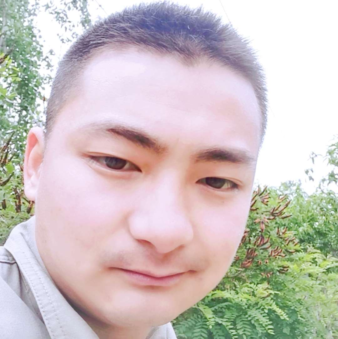 南丶栀的照片