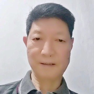 时尚拿火龙果的照片