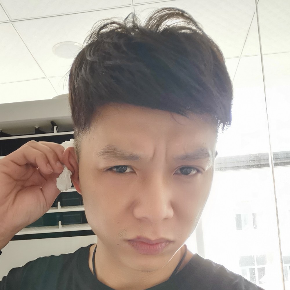 魁梧凝眸西安的照片